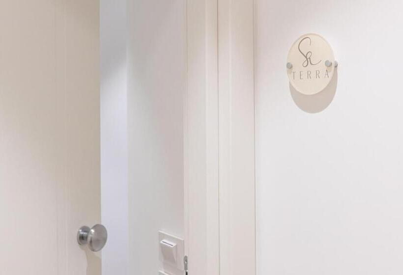 غرفة سوبيريور سرير كينج, Syrrenton Home