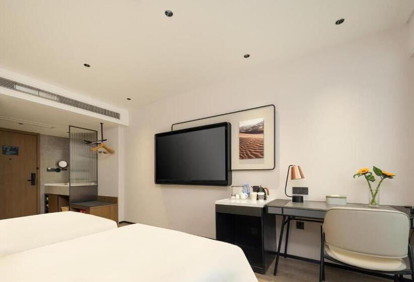 Номер Superior, Atour Hotel Fuzhou Jinshan Aegean Sea