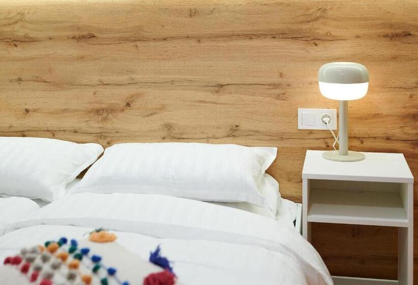 스탠다드 룸, Lama Hostel