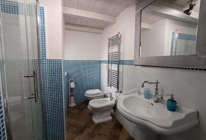 Номер Стандарт Вид на Сад, Caledonia B&b