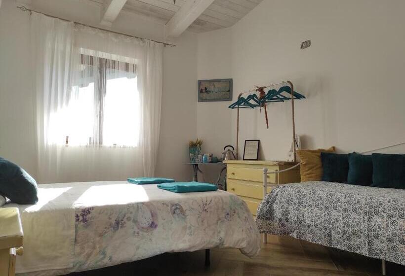 Номер Стандарт Вид на Сад, Caledonia B&b