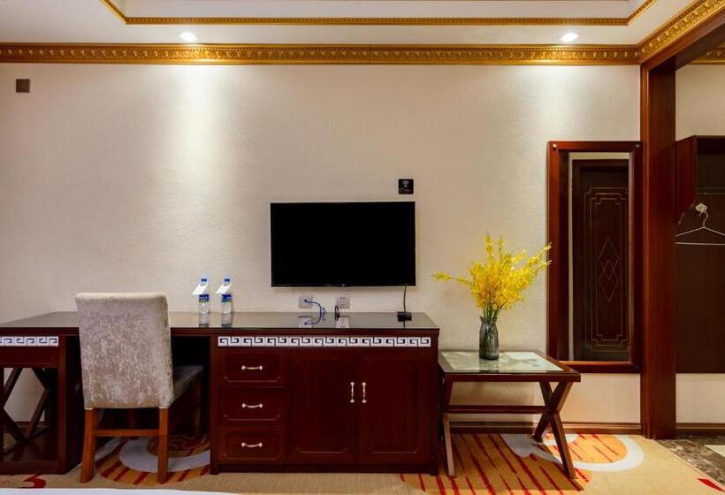 Номер Стандарт, Floral Hotel · Shangri La Blue Sky