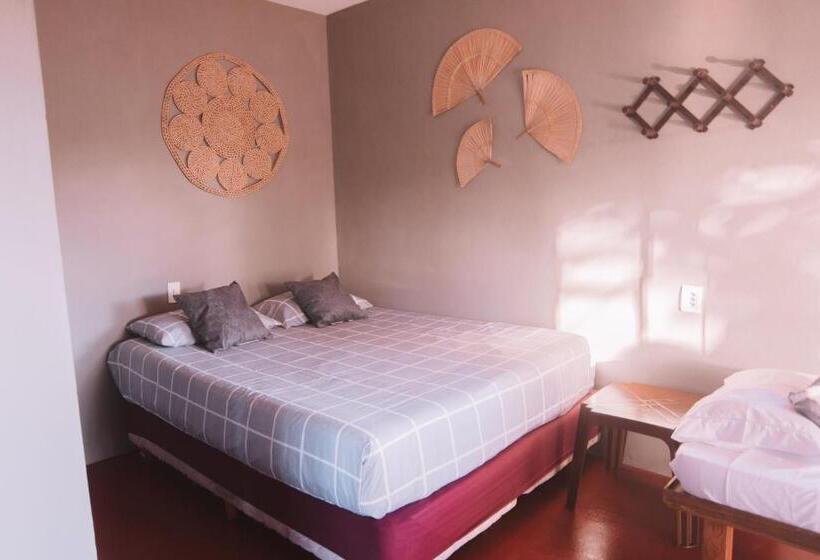 スタンダード４人部屋, La Serena Hostel