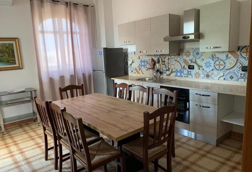 Апартаменты 3 Спальни, Villa Gaudì