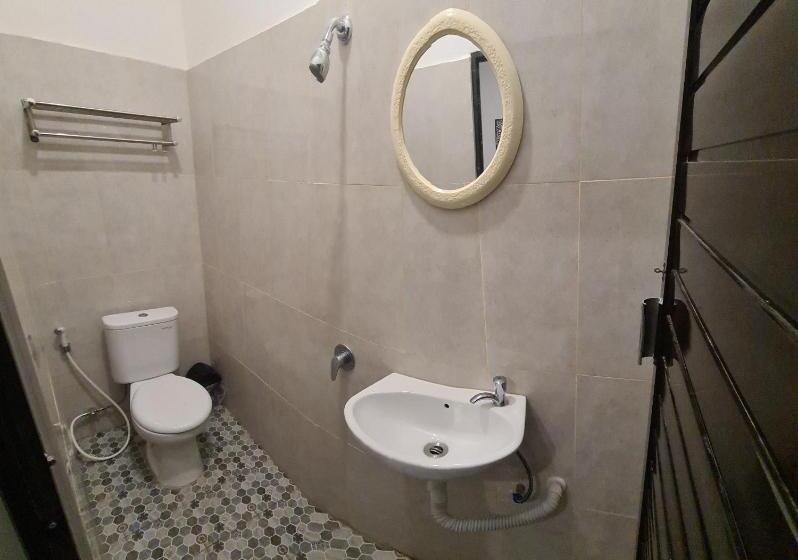 수피리어 룸, Dehills Hotel Luwuk
