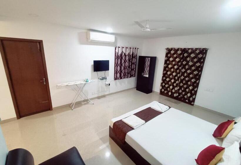 Люкс Deluxe Кровать Кинг, Ramya Residency Porur
