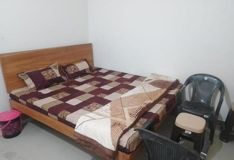 Quarto Familiar, Jankivihar Homestay At Prahladghat Within 1km From Shri Ram Mandir
