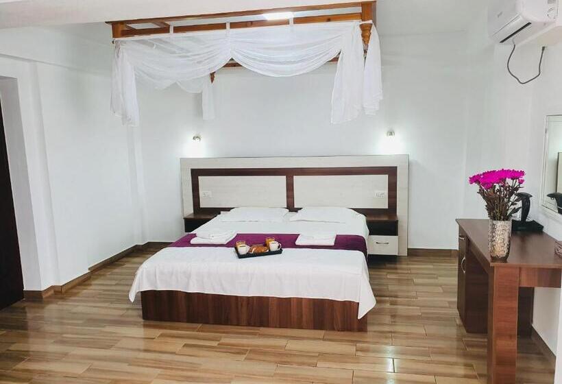 اتاق استاندارد سه نفره, Casa Barina Costinești