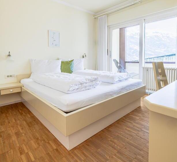 Номер Стандарт с Балконом, Wanda Apartments