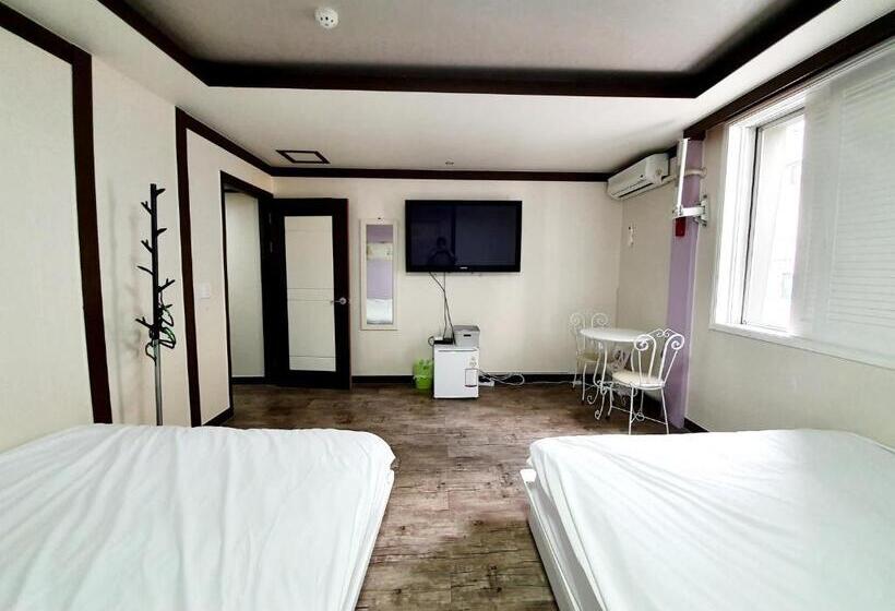 デラックスの４人部屋, Kimchee Busan Downtown Guesthouse