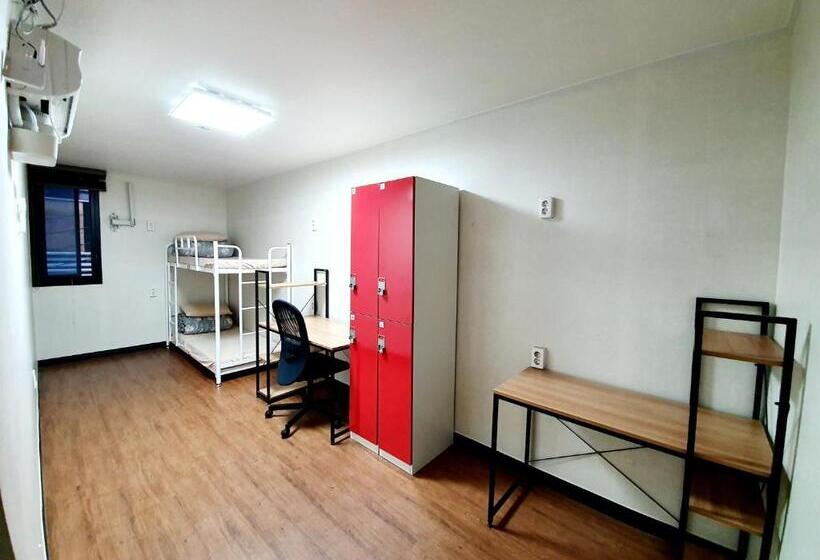 バス共有のスタンダードルーム, Kimchee Busan Downtown Guesthouse