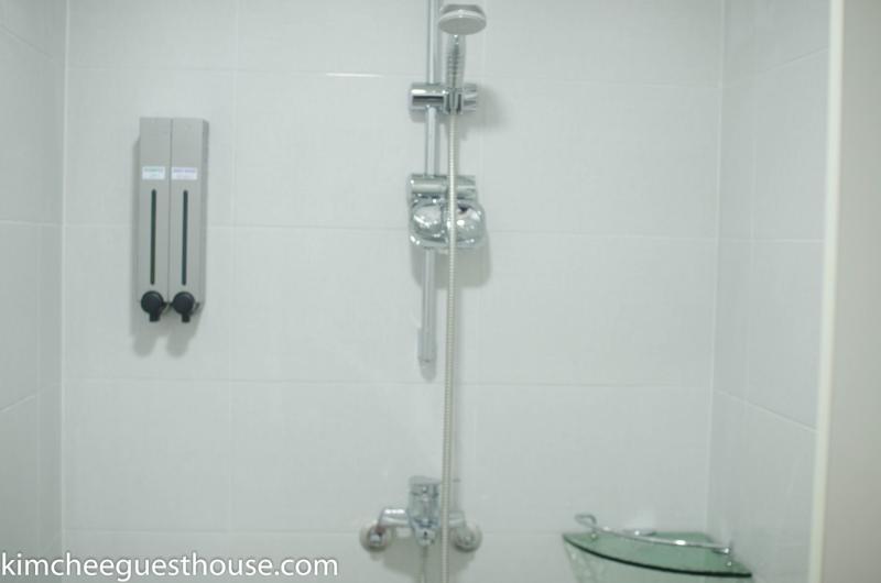 ルームシェアのワンベッド, Kimchee Busan Downtown Guesthouse