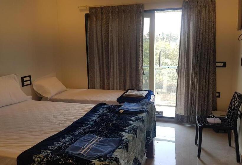 带露台的标准房间, Padmaa Hampi Echo Villa