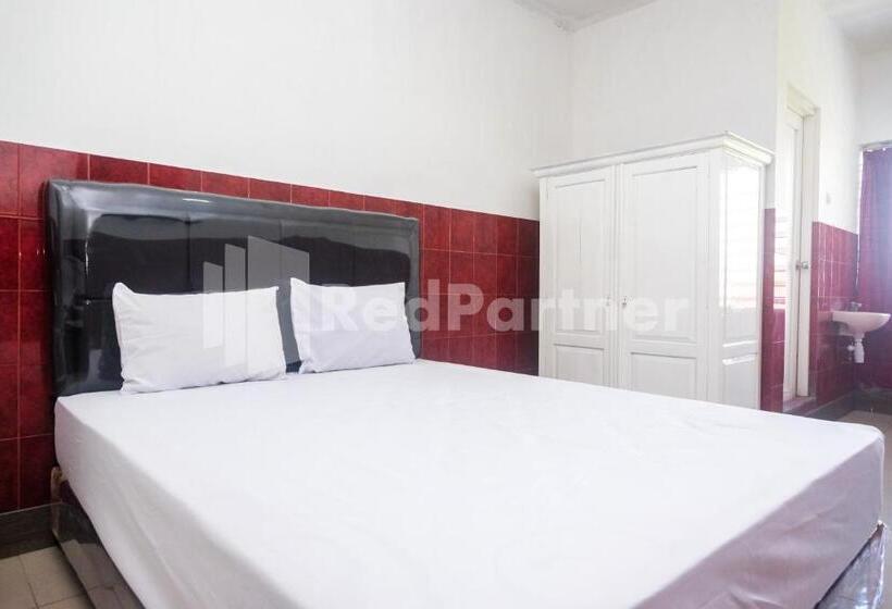标准间, Kostel Satu Semarang Redpartner