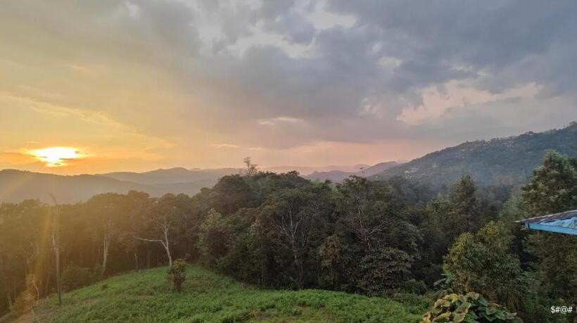 四人标准间, Mountain View Villas Of Coorg