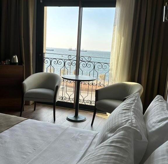Номер Стандарт Вид на Море, The Yalı Konak Hotel İzmir