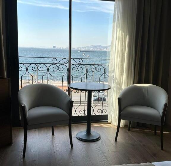 Номер Стандарт Вид на Море, The Yalı Konak Hotel İzmir