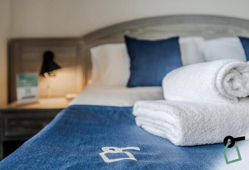 Номер Стандарт, Hotiday Room Collection   Stresa