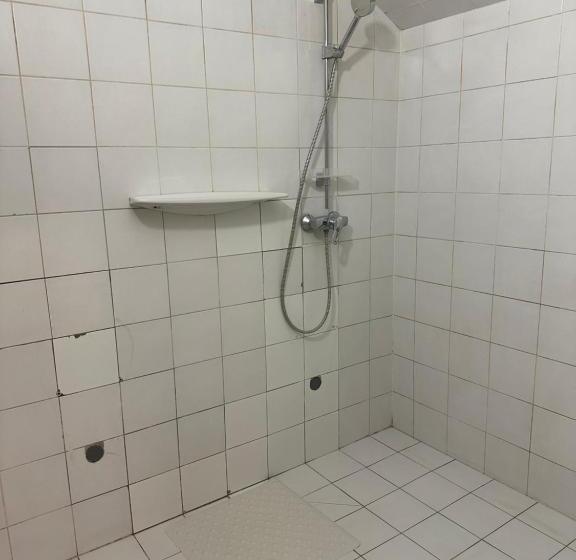Номер Стандарт, Privat Zimmer Eronn Vei̇tsch