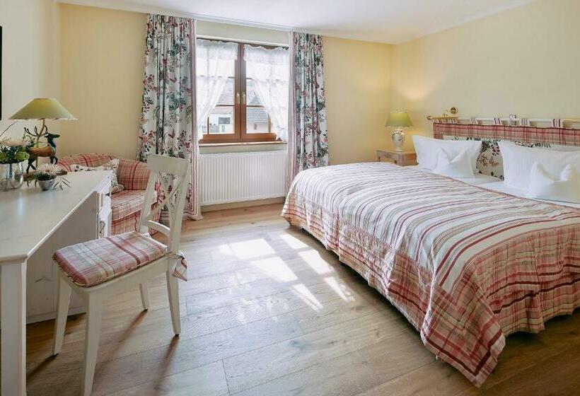 Номер Deluxe, Romantik Hotel & Restaurant Hirsch