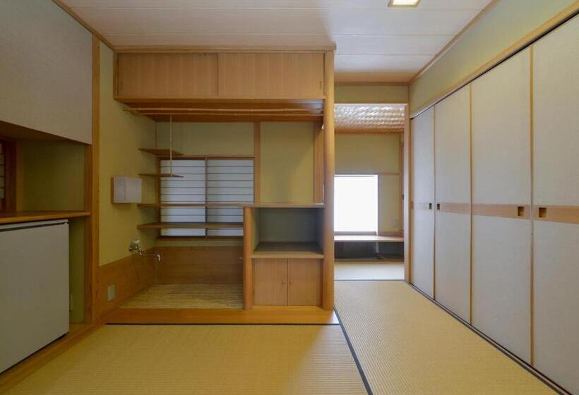 Семейный Номер, Zen Hostel