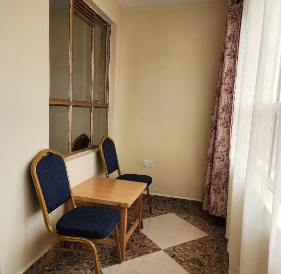سوییت اجرایی, Motel Clavina