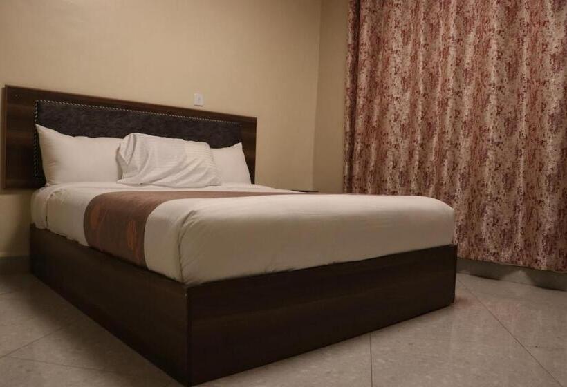 سوییت اجرایی, Motel Clavina