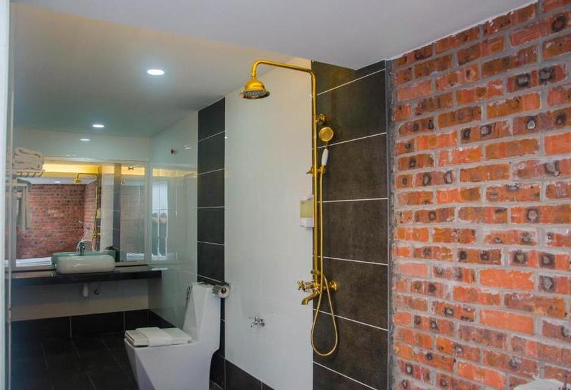 بانگلوی استاندارد, Lavigo Resort