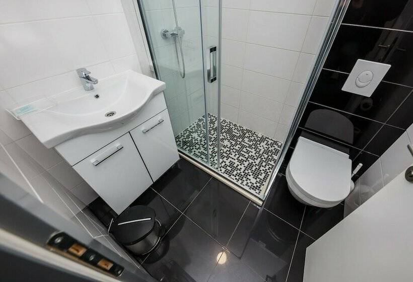 스탠다드 트리플 룸, All Saints B&b Kastela
