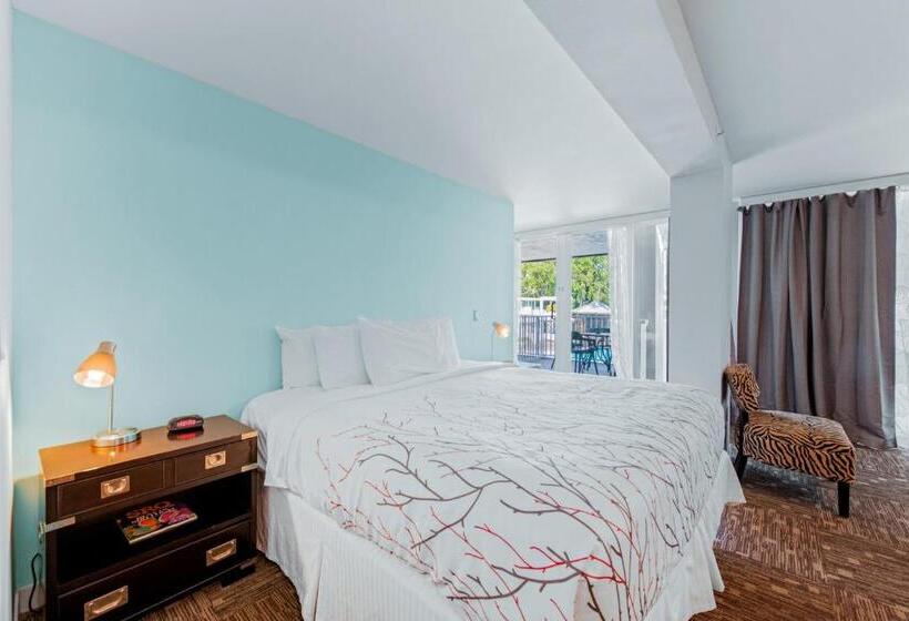 스위트 킹사이즈 침대, Casey Key Resorts  Mainland