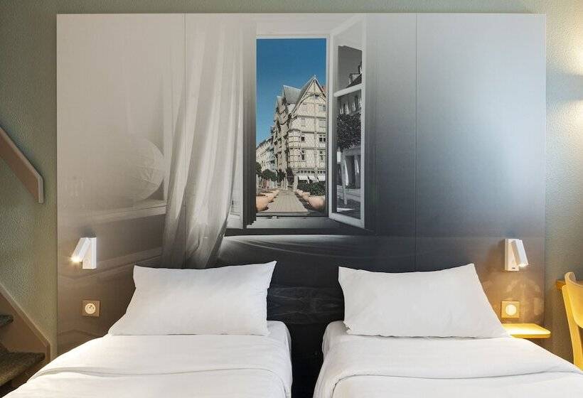 Четырехместный Номер Стандарт, B&b Hotel Clermont Ferrand Le Brézet Aéroport