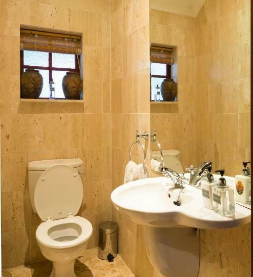 Suite, Five Burnham Guest House