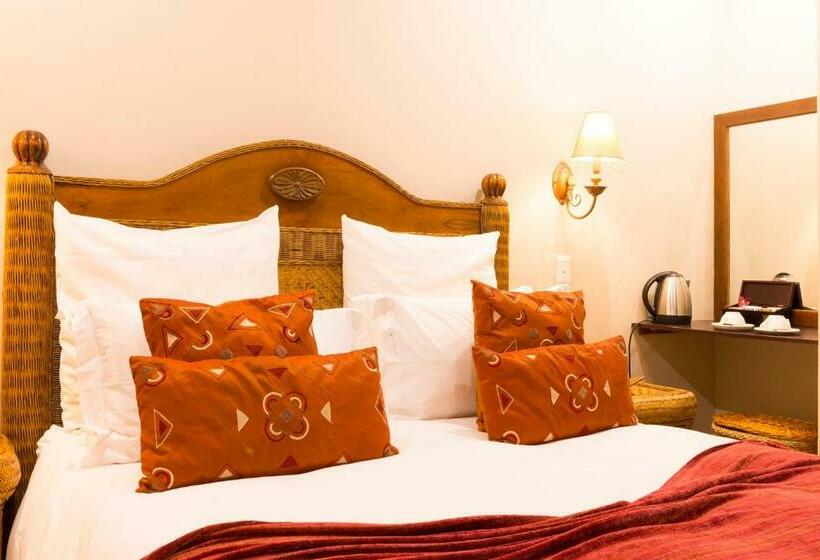 Quarto Estandar, Five Burnham Guest House