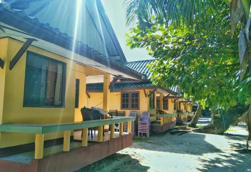 بانگلوی استاندارد, Sangtawan Resort