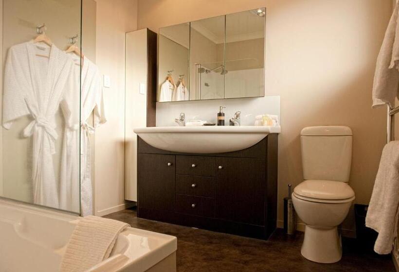 اتاق استاندارد, B&b@the Redwoods