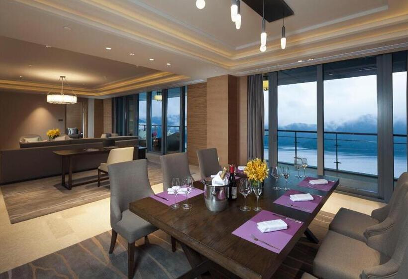 디럭스 스위트, Crowne Plaza Hangzhou Thousand Island Lake, An Ihg