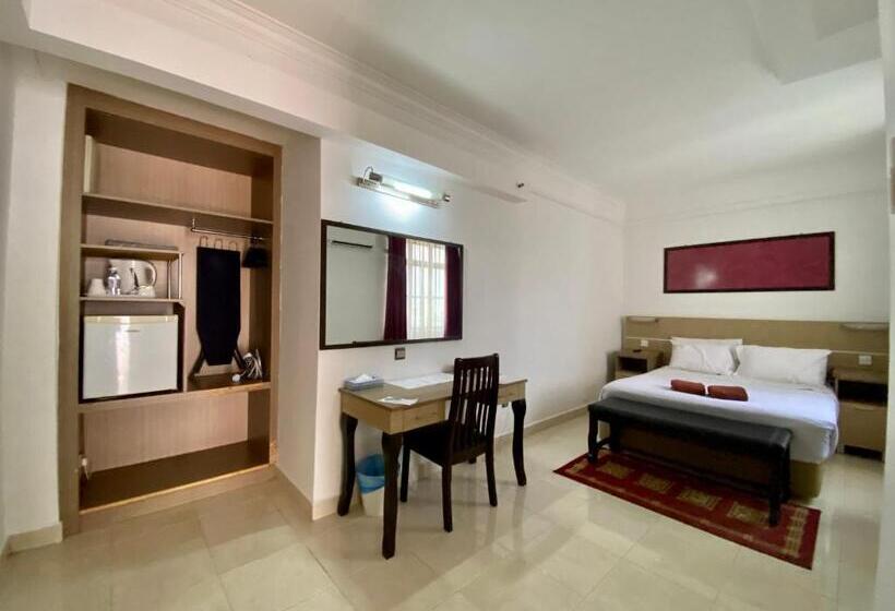스탠다드 스튜디오, Sumai Hotel Apartment