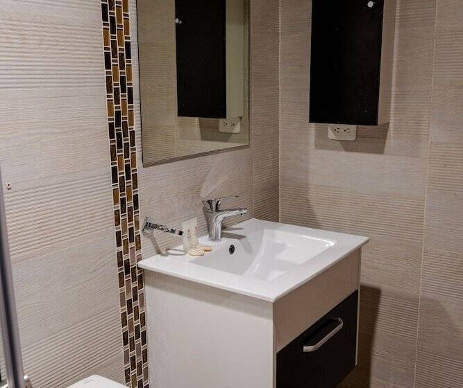 Номер Стандарт Трехместный, Santiago De Compostella Suites