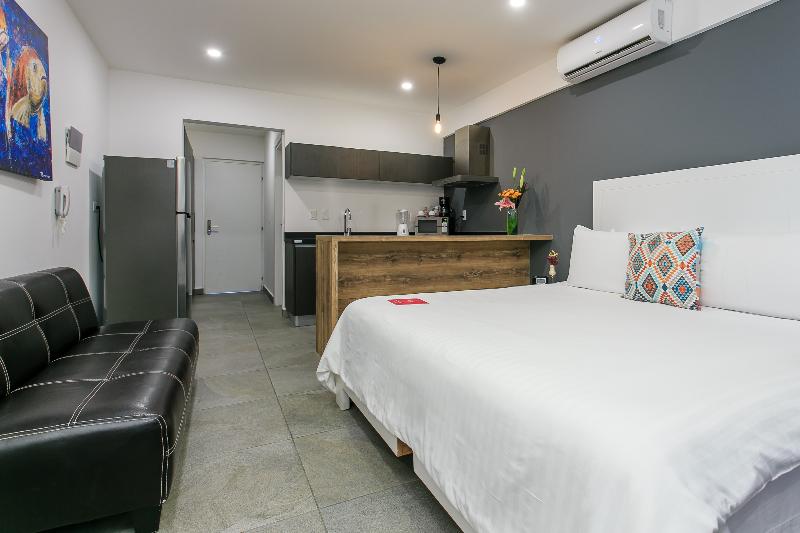 Estudio Estàndard, Studio 30 Condhotel By Nah Hotels