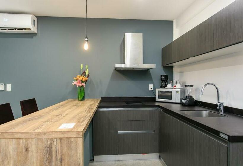Estudio Estàndard, Studio 30 Condhotel By Nah Hotels