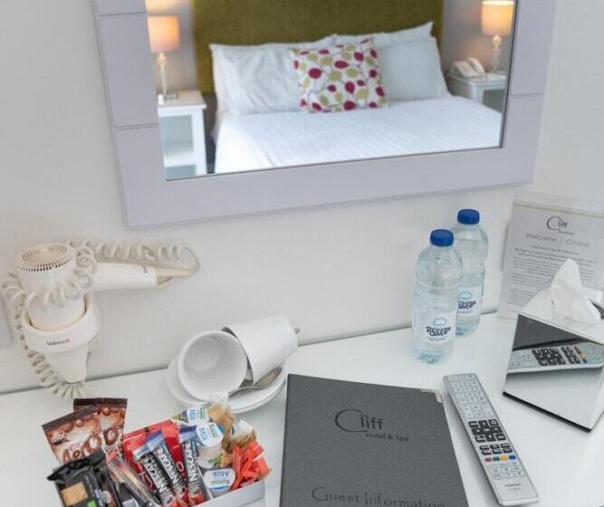 غرفة قياسية, The Cliff Hotel & Spa