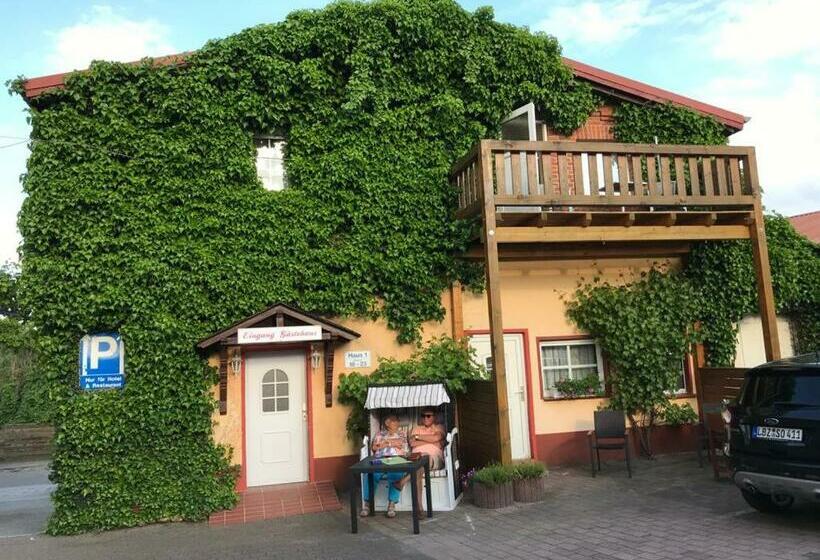 Номер Стандарт, Restaurant Christine