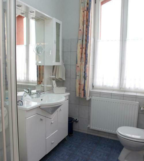Quarto Estandar com Sacada, Restaurant Christine