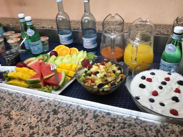 Quarto Estandar com Sacada, Restaurant Christine
