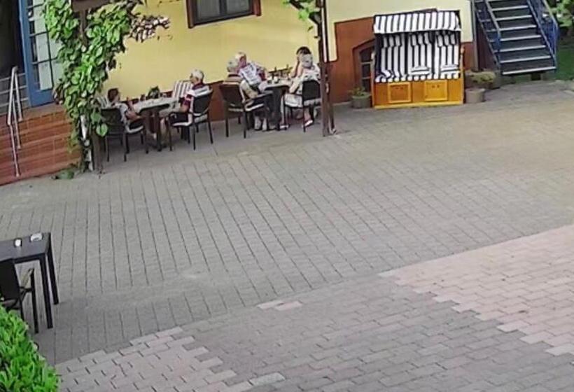 Номер Стандарт Индивидуальный, Restaurant Christine