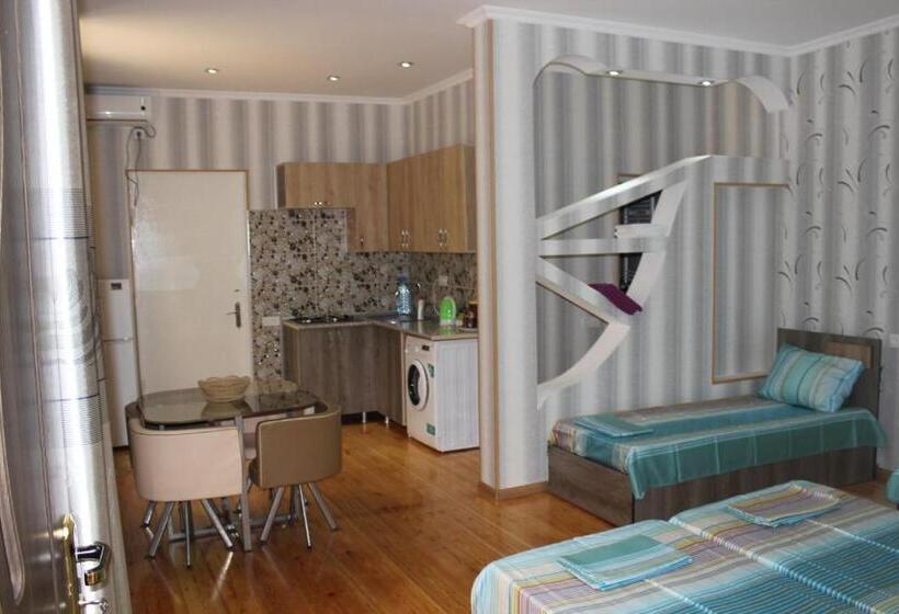 سوییت خانوادگی, Kutaisi Best Guest House