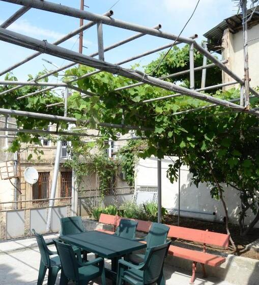 اتاق سوپریور, Kutaisi Best Guest House