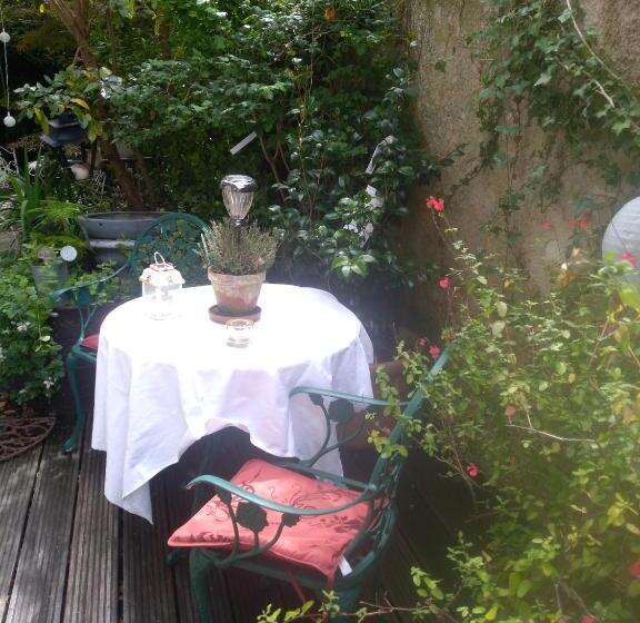 Люкс Дюплекс, La Maison Du Phare De Honfleur Chambre D Hôtes B&b  Jacuzzi   Shabby Chic