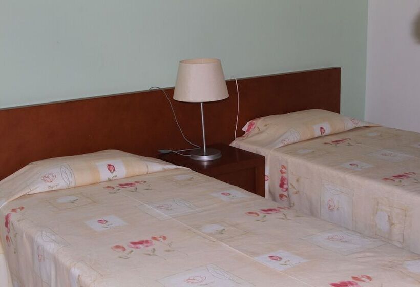 Апартаменты 1 Спальня с Балконом Вид на Бассейн, Apartamentos Santa Teresinha