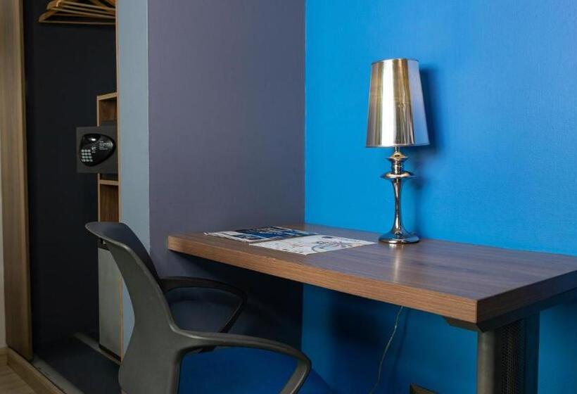 Quarto Estandar, Blue Concept